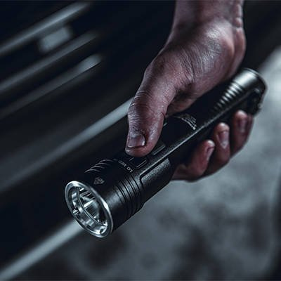 Latarka akumulatorowa Streamlight Stinger 2020 w zestawie, 2000 lm